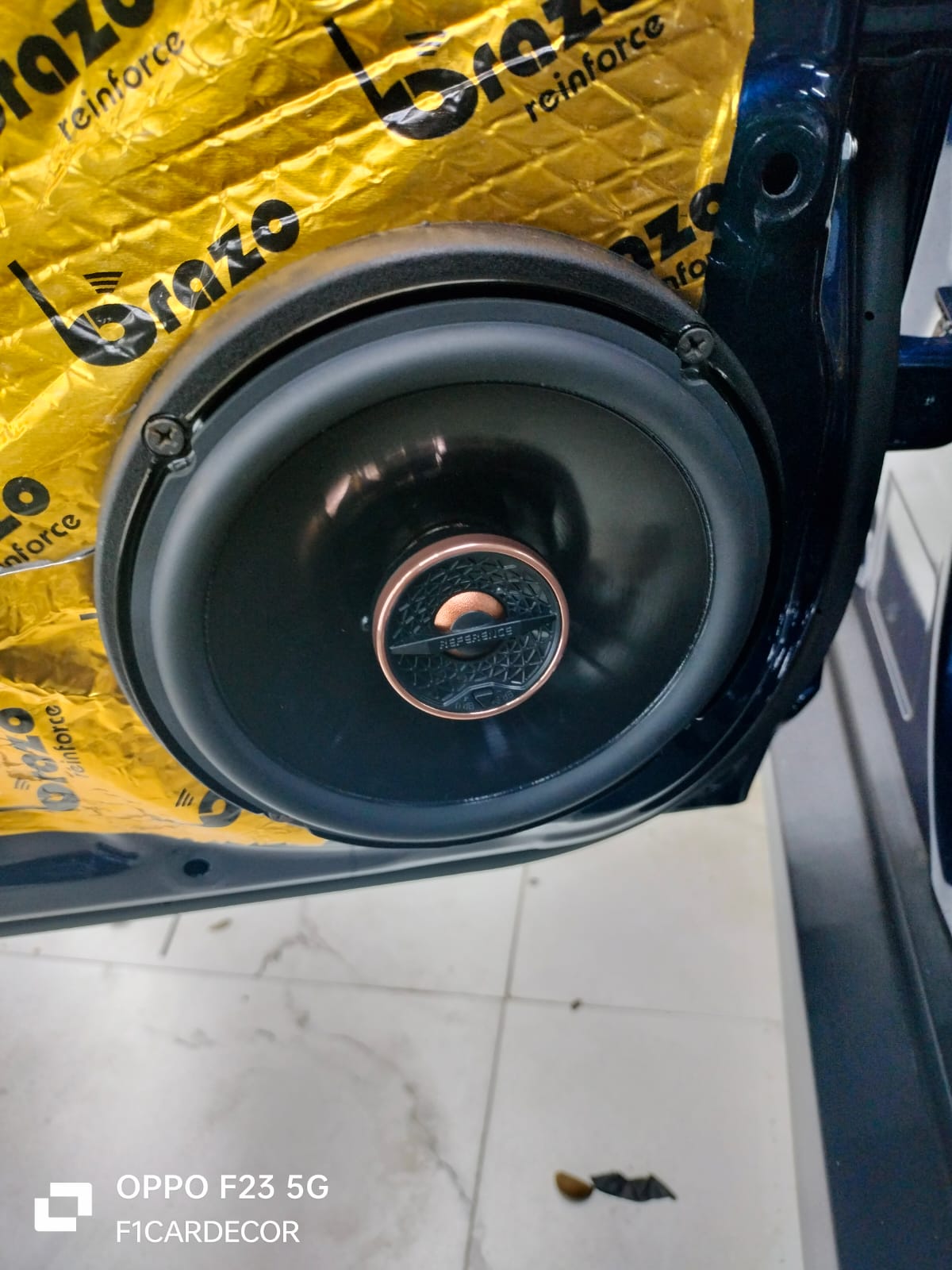 Reference Coaxial speaker installed with Brazo damping